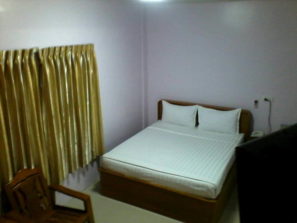 Aung Tha Pyay Hotel 3 Rangoon Værelse billede