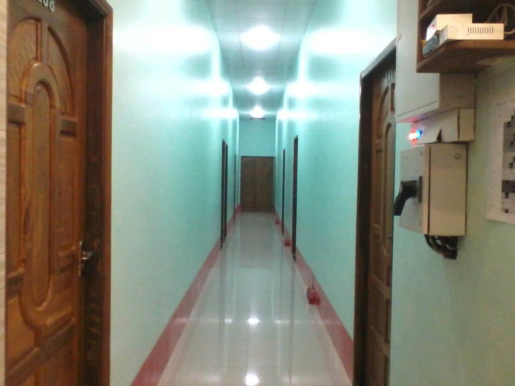 Aung Tha Pyay Hotel 3 Rangoon Værelse billede
