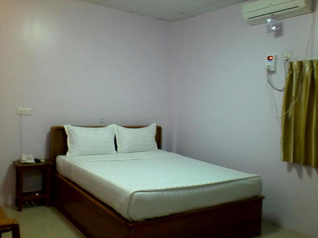 Aung Tha Pyay Hotel 3 Rangoon Værelse billede